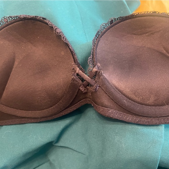 Victoria’s Secret lace super push up strapless bra - Picture 2 of 4